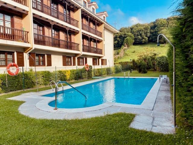 Club Condal 4*